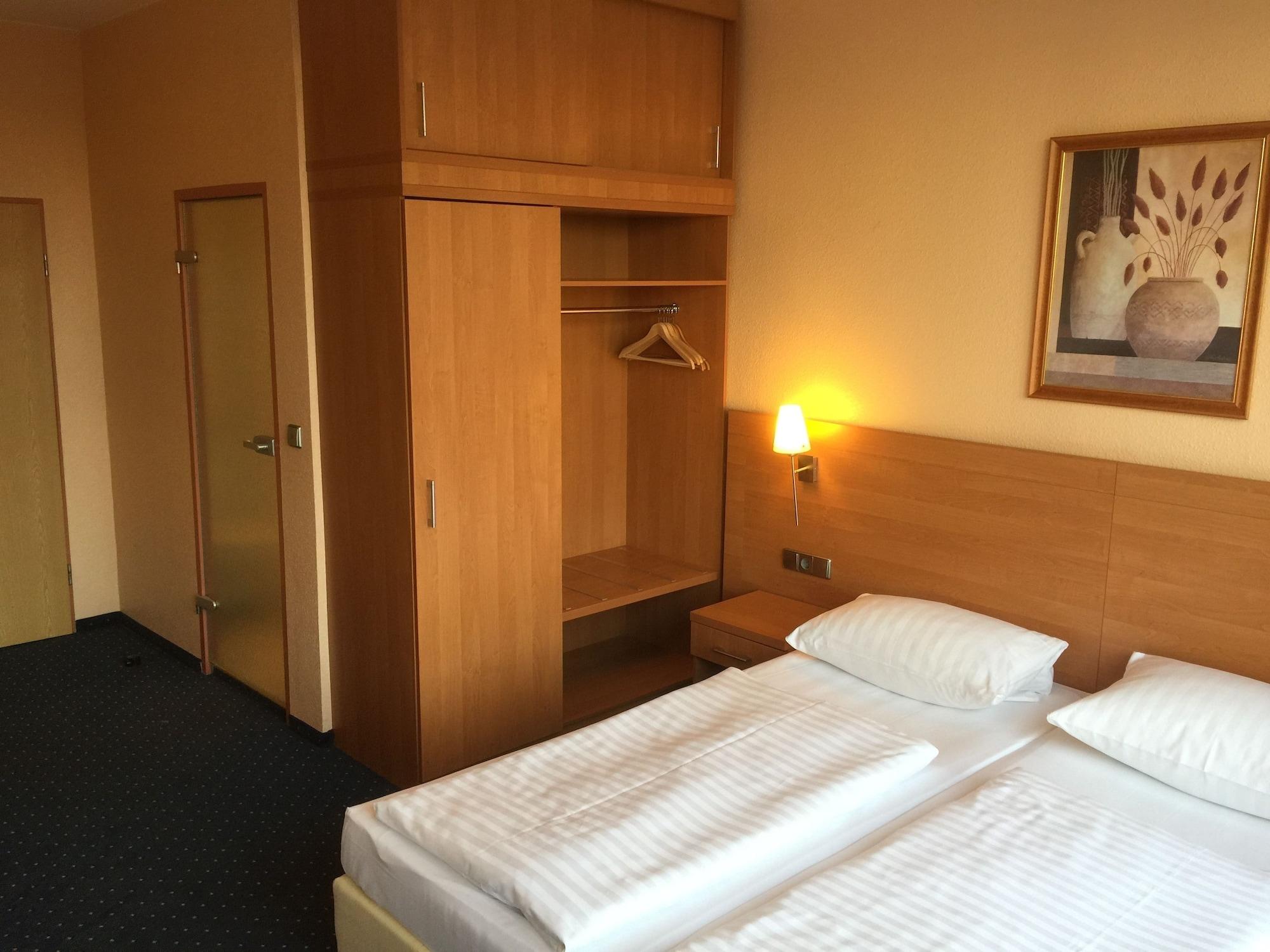 Plaza Inn Berlin Charlottenburg Екстериор снимка