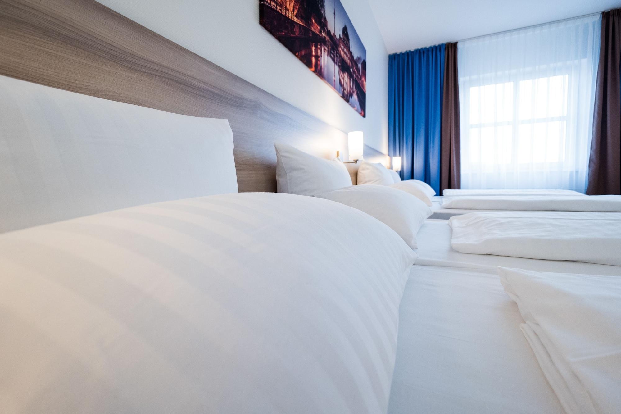 Plaza Inn Berlin Charlottenburg Екстериор снимка