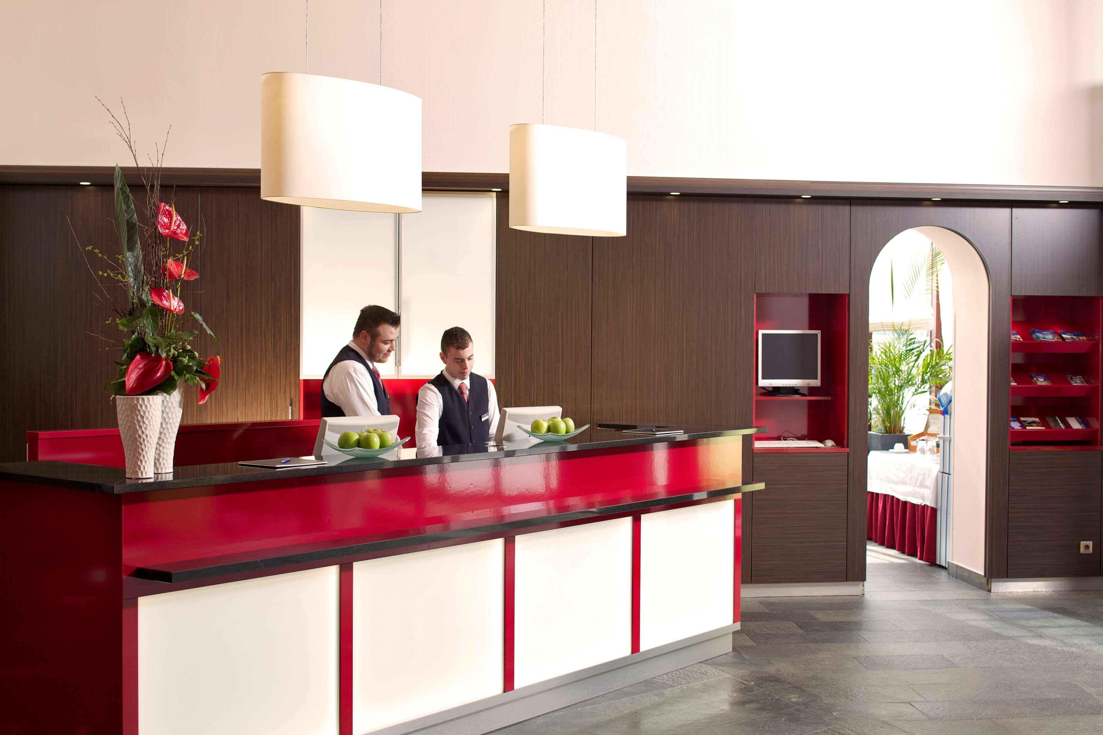 Plaza Inn Berlin Charlottenburg Екстериор снимка