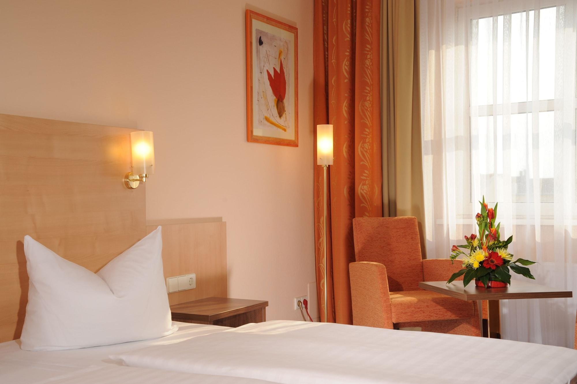 Plaza Inn Berlin Charlottenburg Екстериор снимка