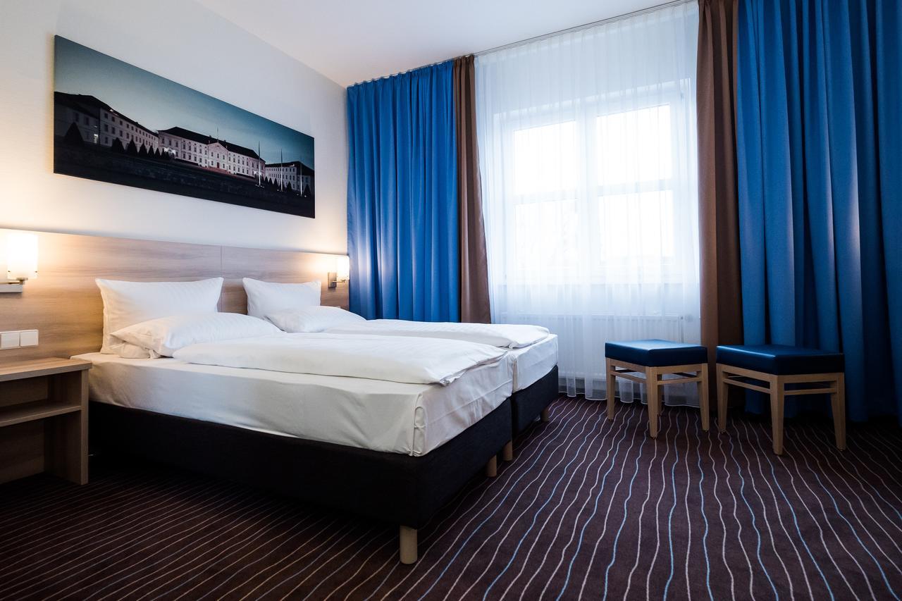 Plaza Inn Berlin Charlottenburg Екстериор снимка